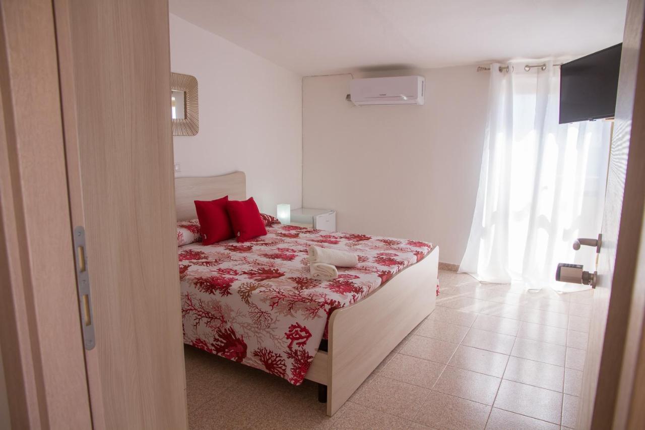 Bluriva Hotel Cirò Marina Exteriör bild