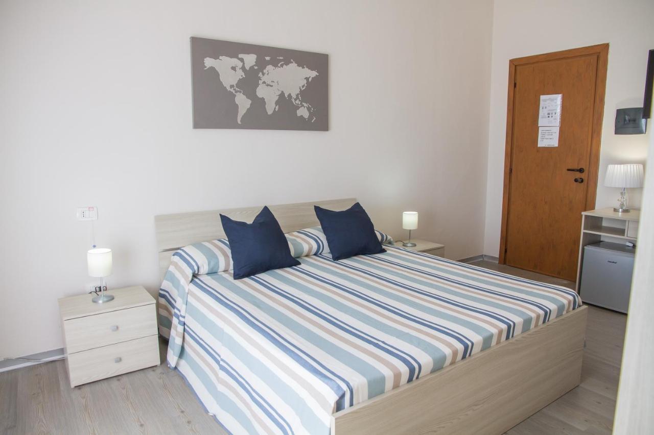 Bluriva Hotel Cirò Marina Exteriör bild