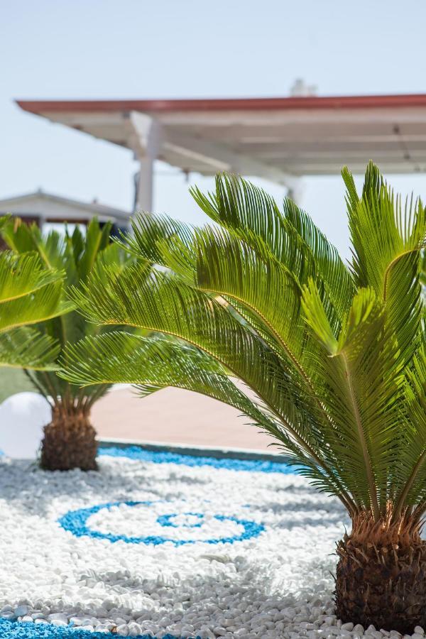 Bluriva Hotel Cirò Marina Exteriör bild